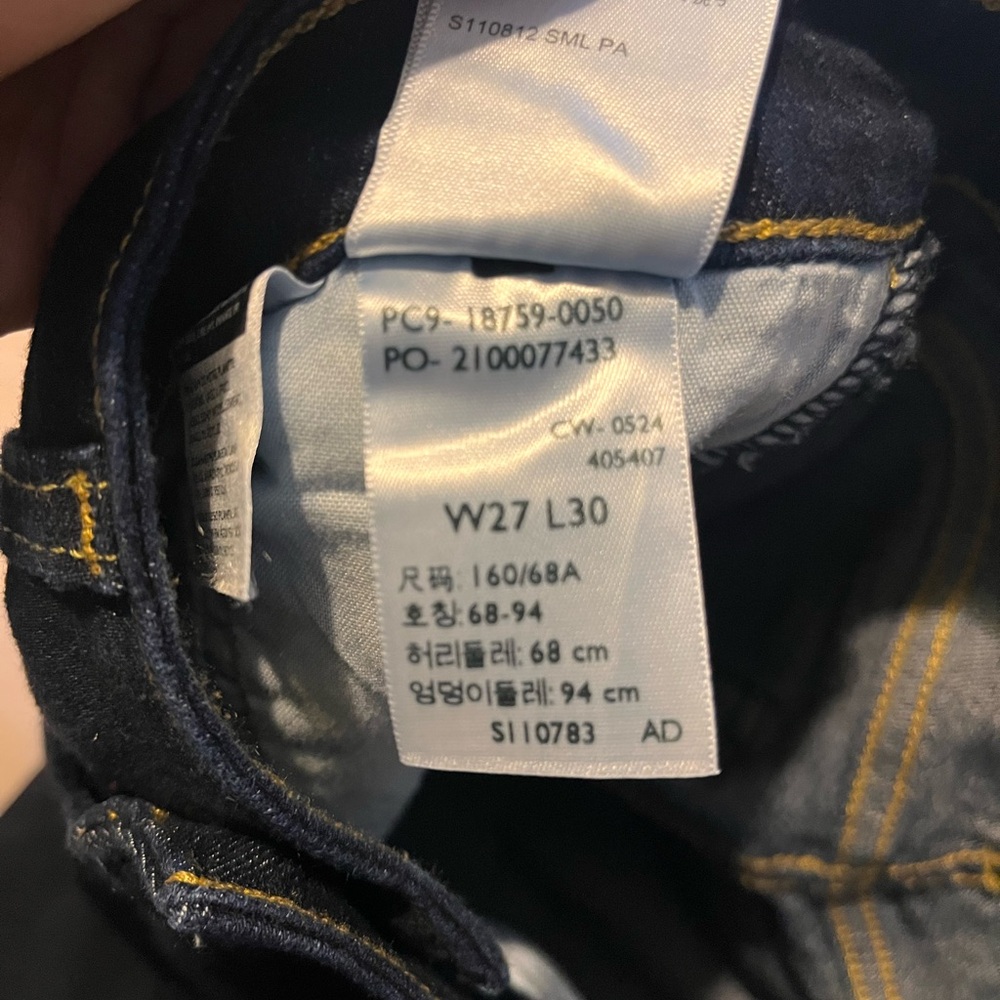 Levi's Jeans - Picture 12 of 16